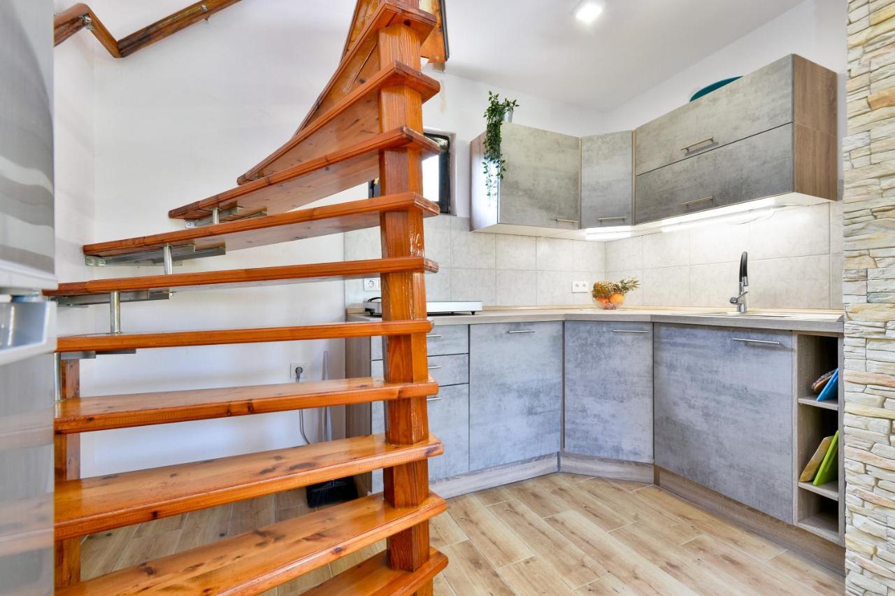 Jungle House With Private Pool And Hot Tub Villa Sveti Ivan Zelina Exterior photo